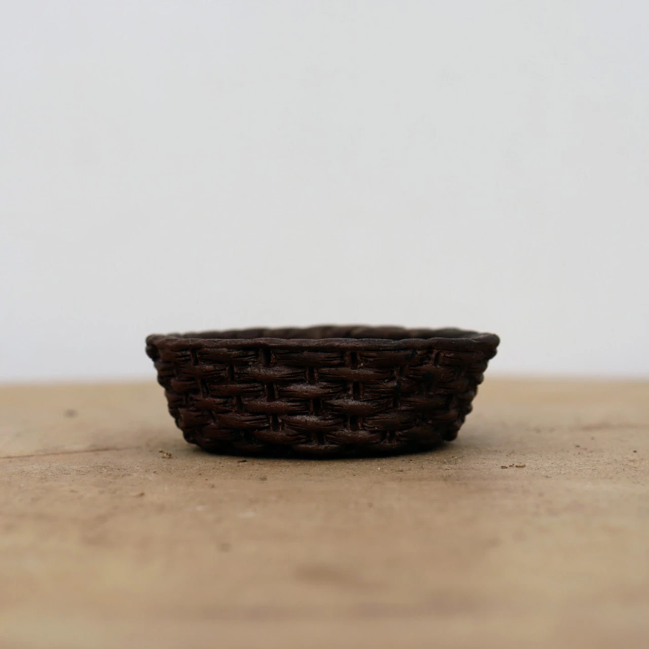 2" Japanese Tokoname Pot - Tani Ranzan Basket Weave (No. 1333) - Image 6