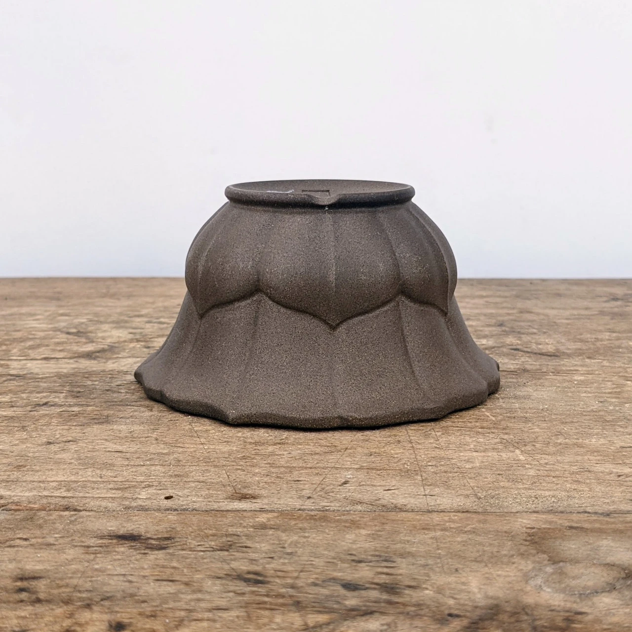 4" Round Yixing Pot (No. 60-2) - Image 4